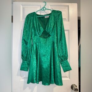 Emerald green dress. It’s stunning and trending, what more could you ask for?